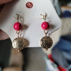 Women's earings